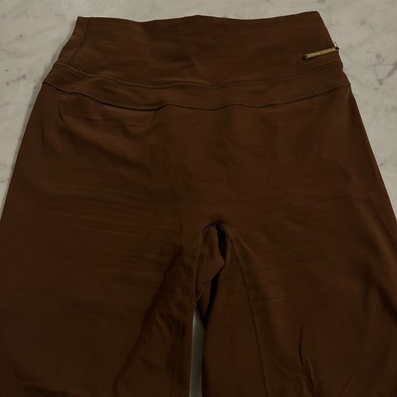 Whitney Simmons x Gymshark Biker Shorts - Picture 3 of 4